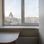 Hi *