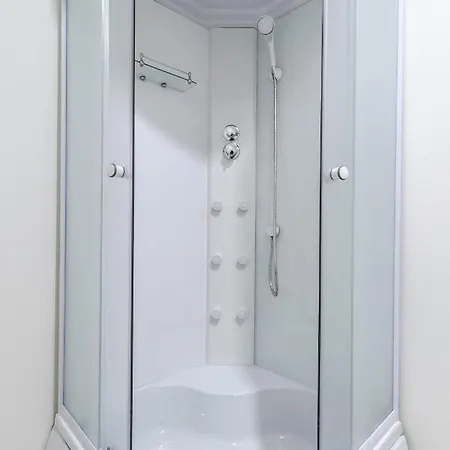 بيت شباب Hi *